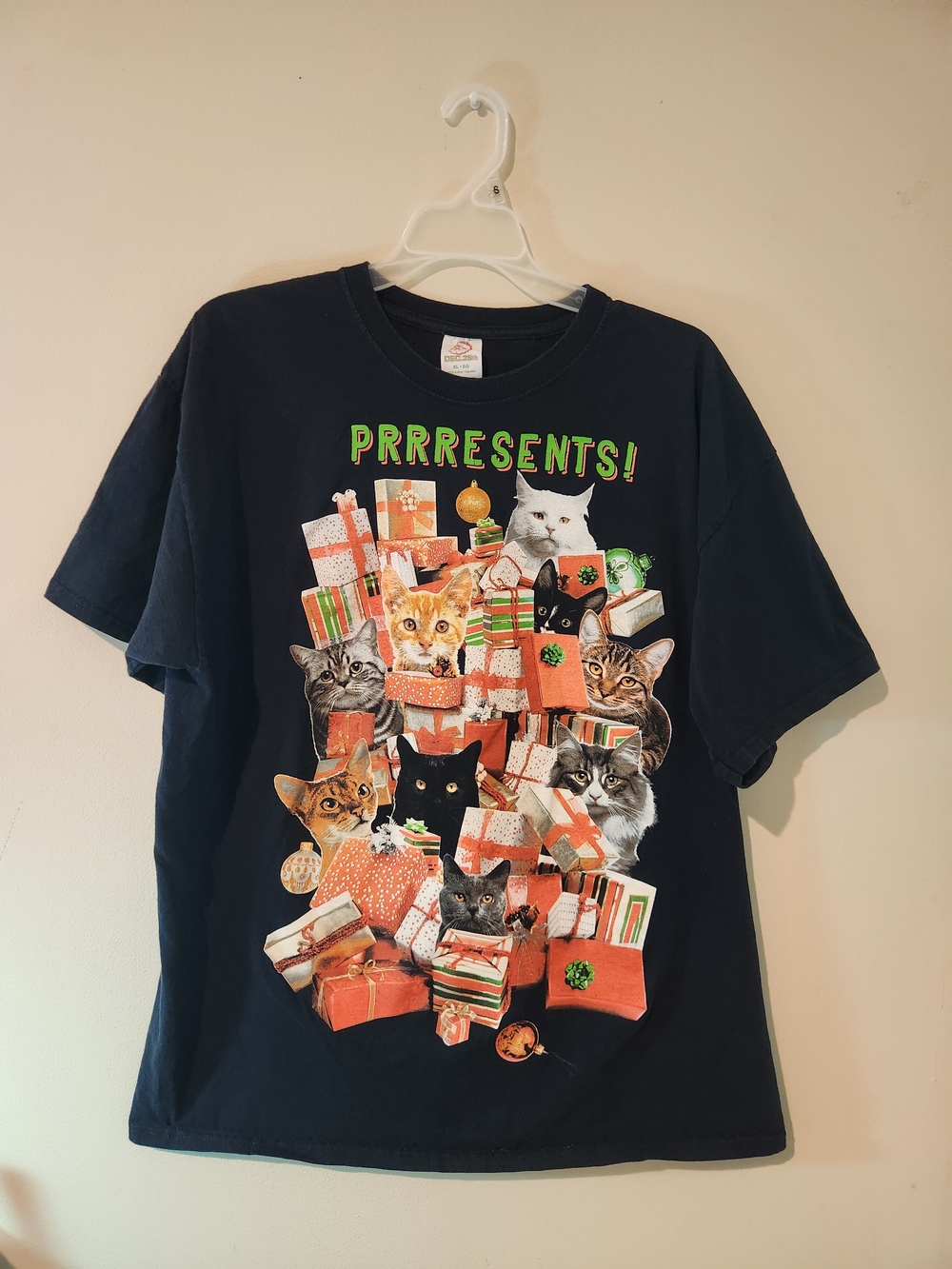 Ugly Christmas Graphic T-Shirt Men's XL Cats Prrresents Black Short Sleeve